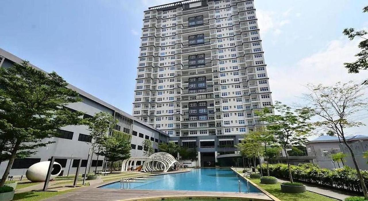 Puchong Skypod Residence @ Hostay Exterior photo